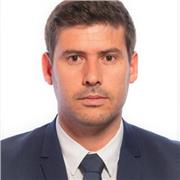Profesor licenciado en filología inglesa con mas de 10 años de experiencia en clases presenciales, online y telefónica.
